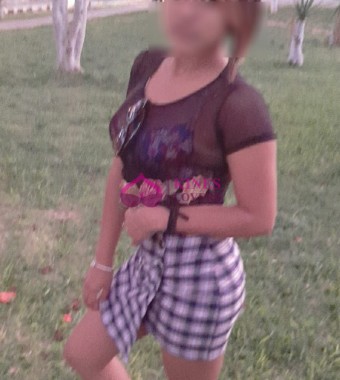 Viviana una rica jovencita con una conchita de estreno