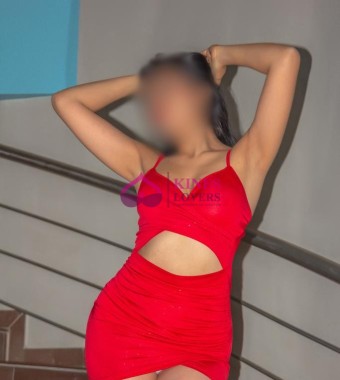 Mia una masajista experta en complacer caballeros