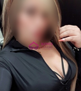 Culona y tetona te dará mejor trato de novia que puedas recibir.