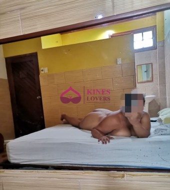 COMPLACIENTE MORENITA EN IQUITOS