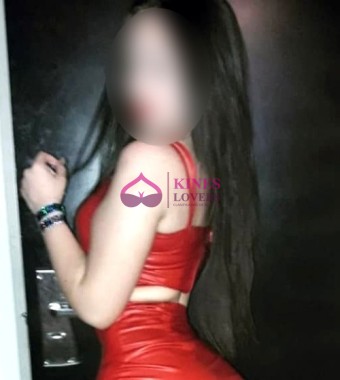 VENECA JOVENCITA HERMOSA CON UN CUERPO DE INFARTO AMANTE DEL KAMA